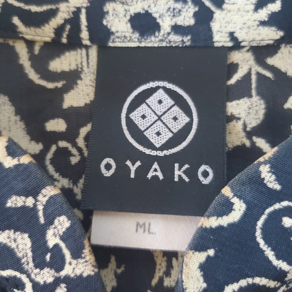 Top - Picture 4 of 12